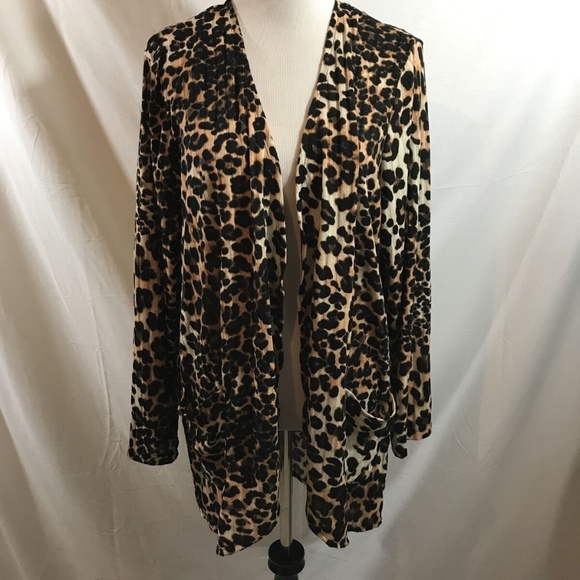 Absolutely Famous Tops - Absolutely Famous animal print open front - womens